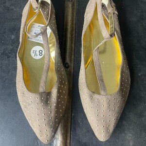 $$ SOLD $$ NWT Rampage Tan Studded T-Strap Flats size 8.5